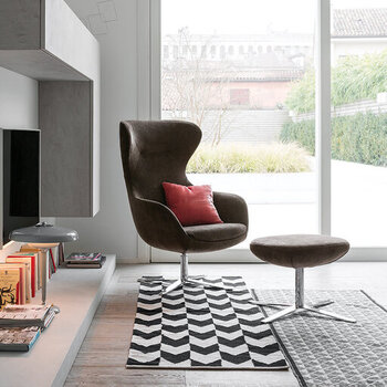Madame armchair and pouf | Dallagnese